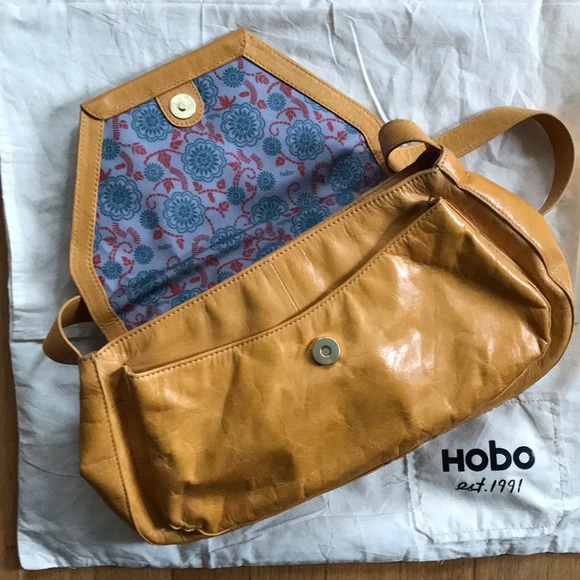 Yellow leather Hobo shoulder bag - Picture 2 of 4